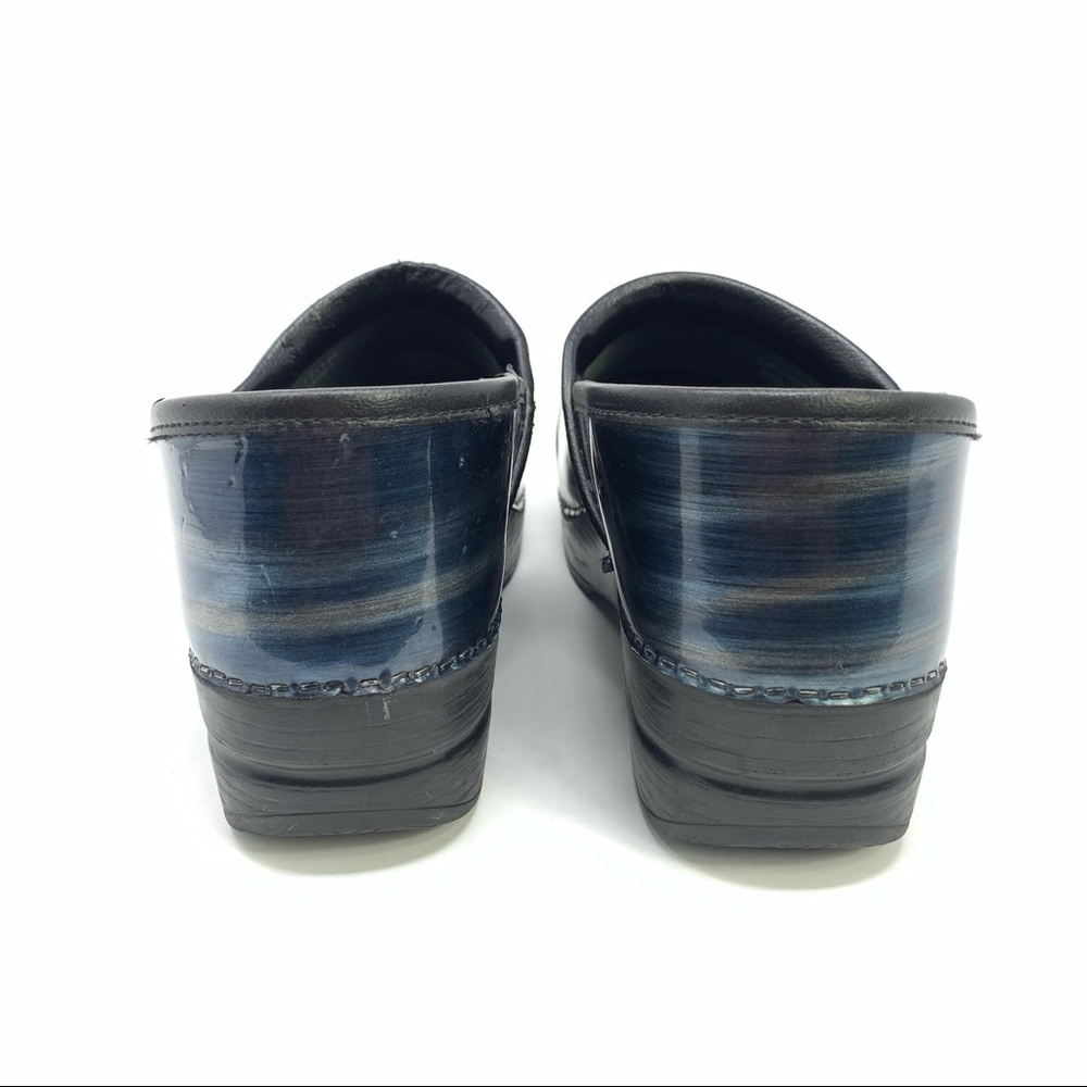 Dansko Women’s Blue Print Patent Leather Clogs - Picture 4 of 10